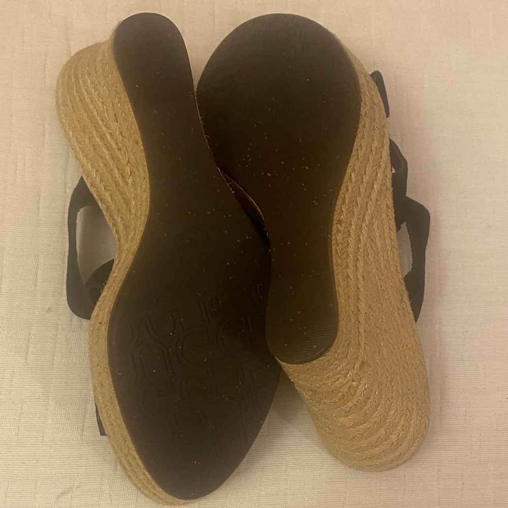 UGG Black and Tan Wedge Sandals - Picture 7 of 11